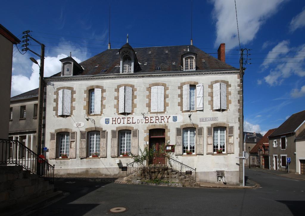 Hotel Du Berry Aigurande Экстерьер фото